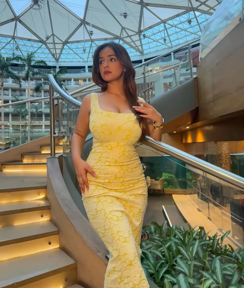 Busty Escorts Mumbai