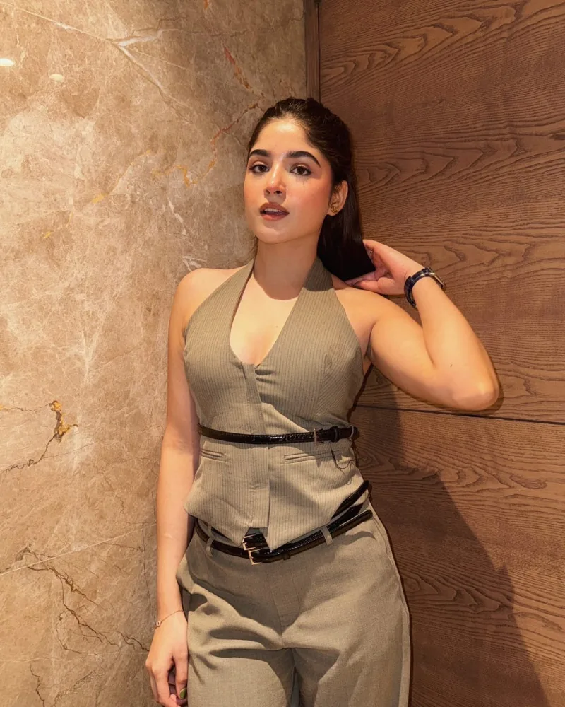 Mature Mumbai escorts