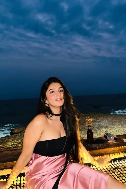 Bengali girls in Mumbai - Deluxe Beauties