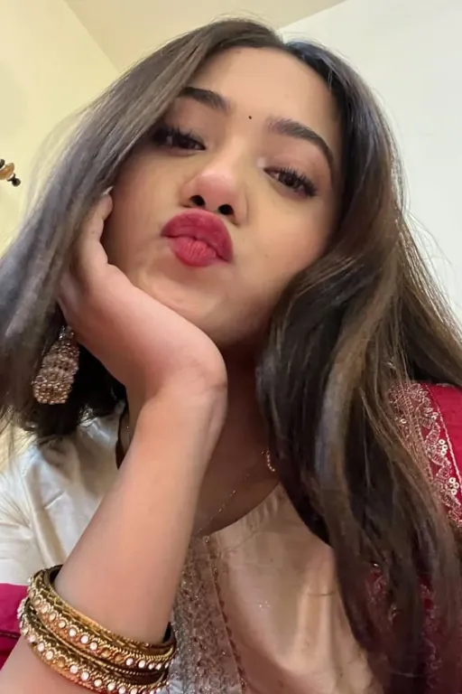 Dancer escorts in Mumbai - Deluxe Beauties