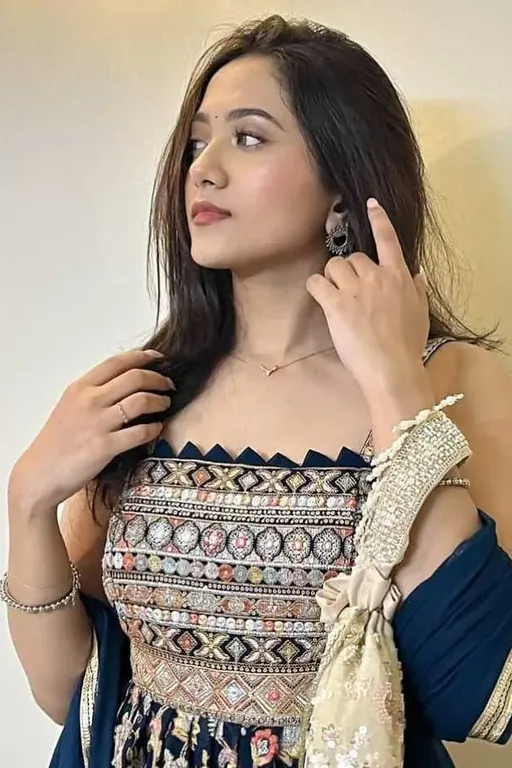 Sexy girls in Mumbai - Deluxe Beauties